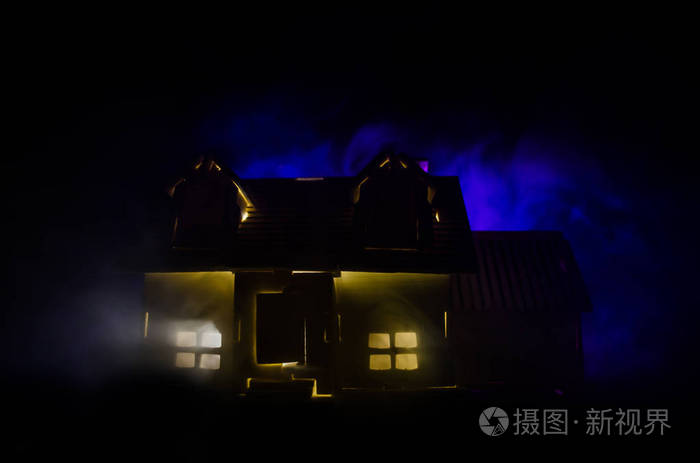 中国闹鬼屋子_闹鬼的屋视频_中国闹鬼房子