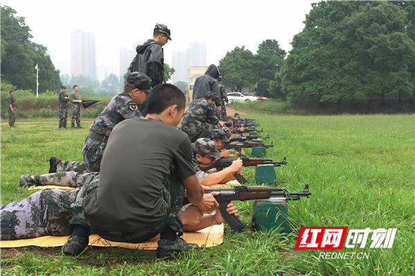 激战2免购资料片，职业任你选！