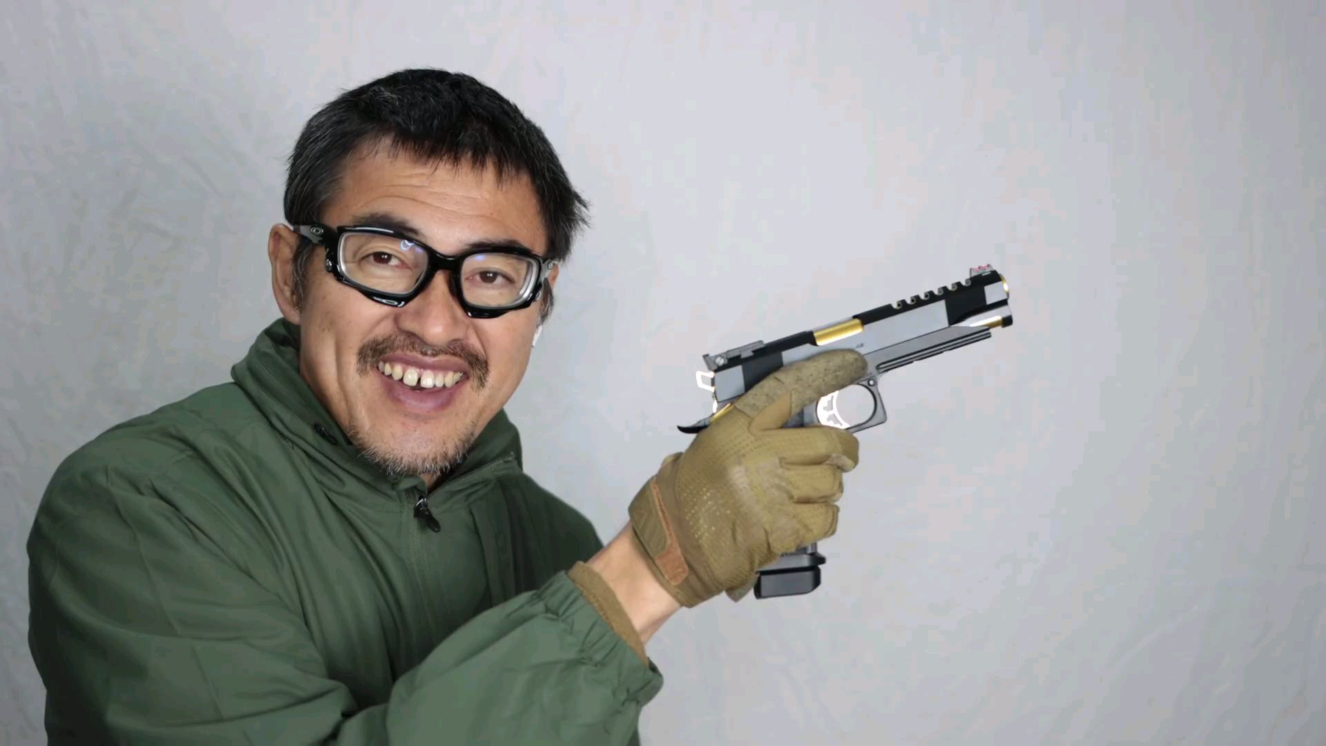 被打板子_女尊惩罚室打丈夫板子_板子戒尺发刷打臀瓣