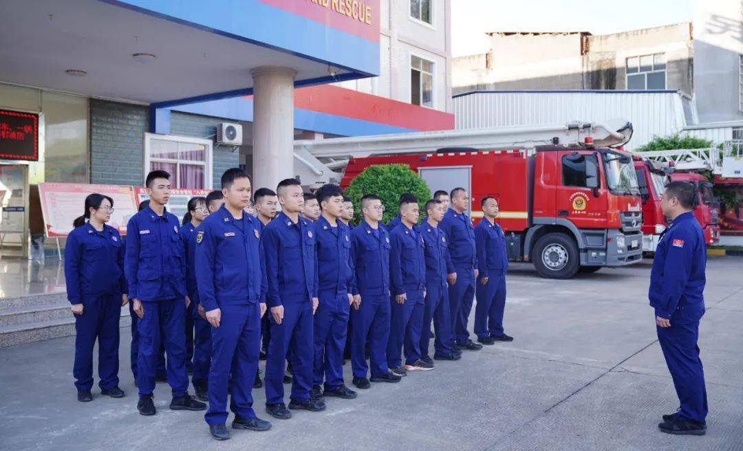 明日方舟中资深干员_明日方舟资深干员tag搭配_明日方舟资深干员tag最新