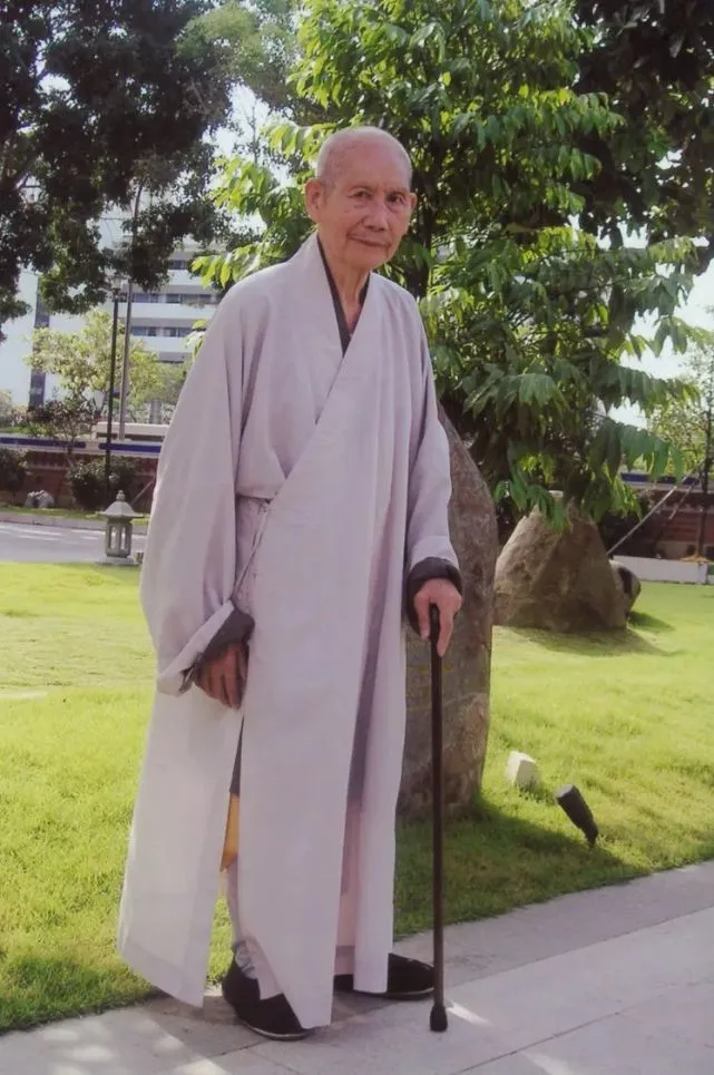 古代年轻人坐禅修行，获得启示成长