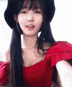 看美女外阴动态作爱图_小孩摸美女动态图_美女被男人摸屁屁动态