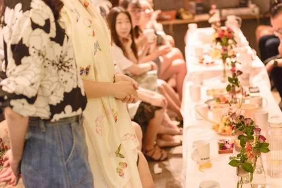 芭比打扮小游戏_芭比打扮游戏_打扮芭比小游戏