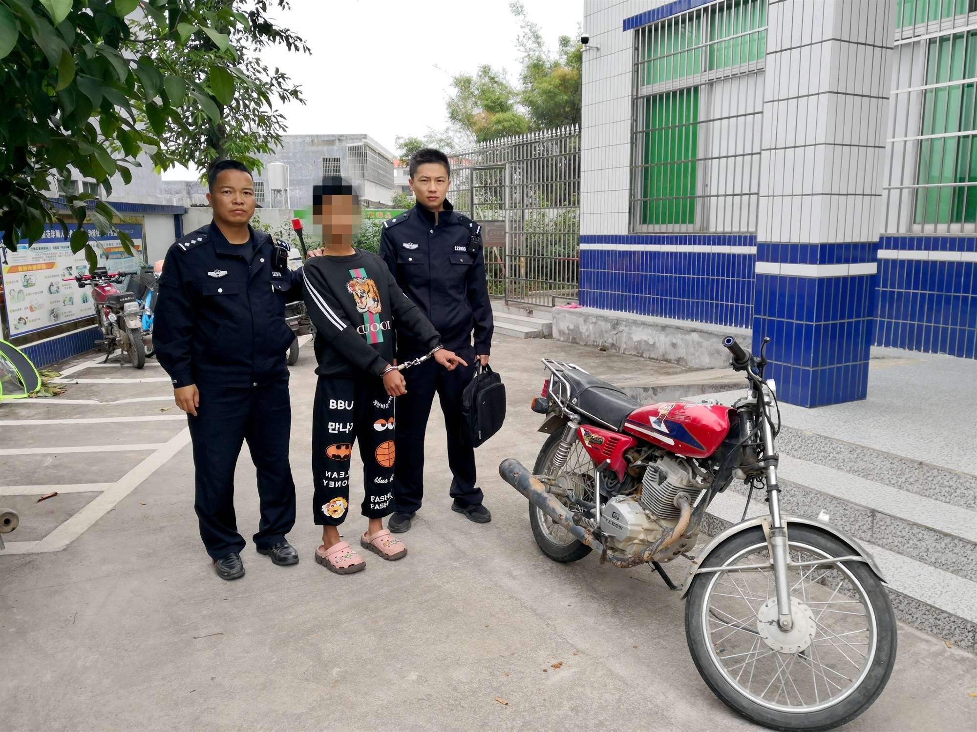 什么网站能看完美盗贼_盗贼能完美网站看电影吗_盗贼能完美网站看小说吗