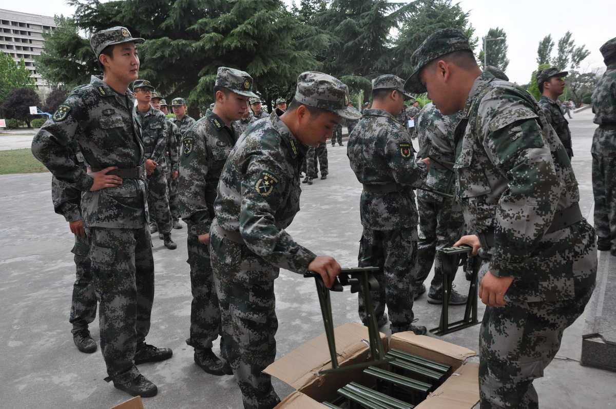 明日方舟资深干员tag最新_明日方舟资深干员搭配支援_明日方舟资深干员tag搭配