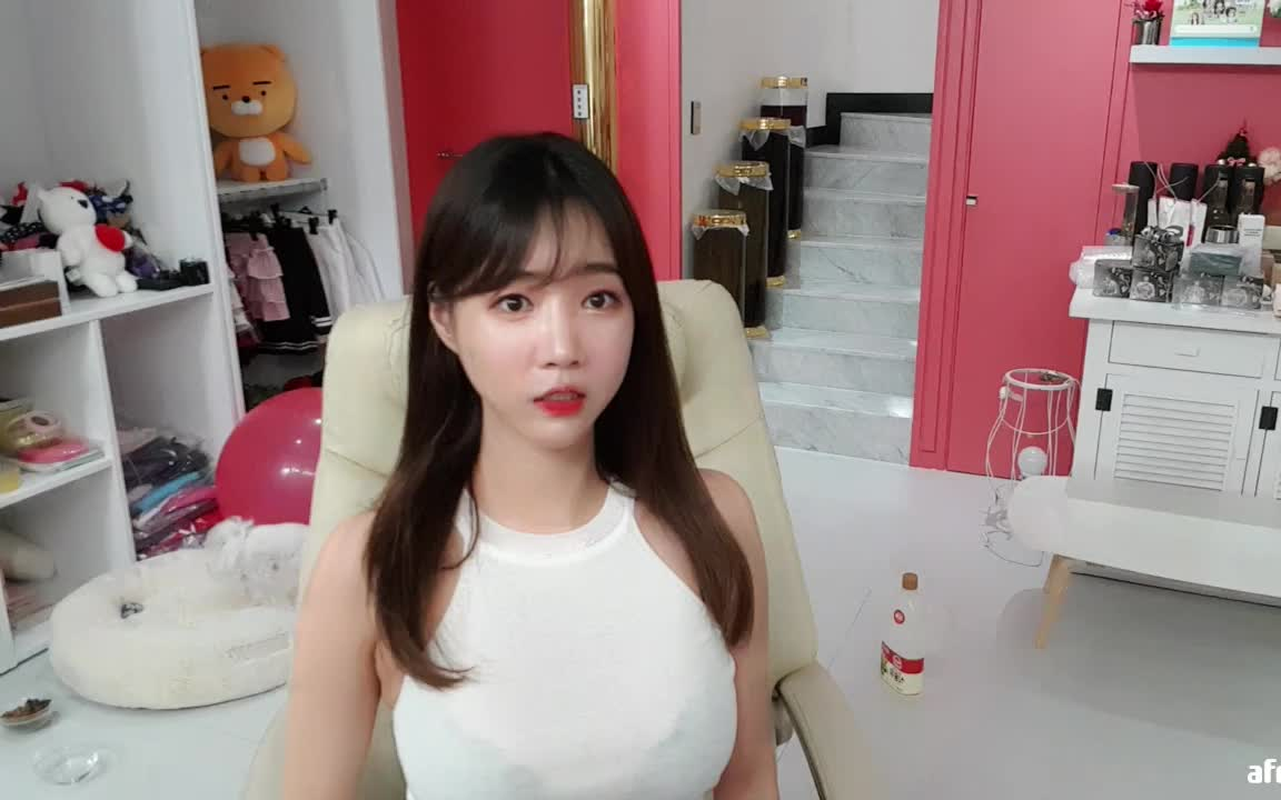 雪梨直播_雪梨枪映像直播视频_雪梨枪直播4p在线观看种子