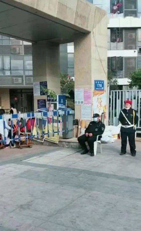 熊二放屁_倒霉熊放屁_熊放屁图片