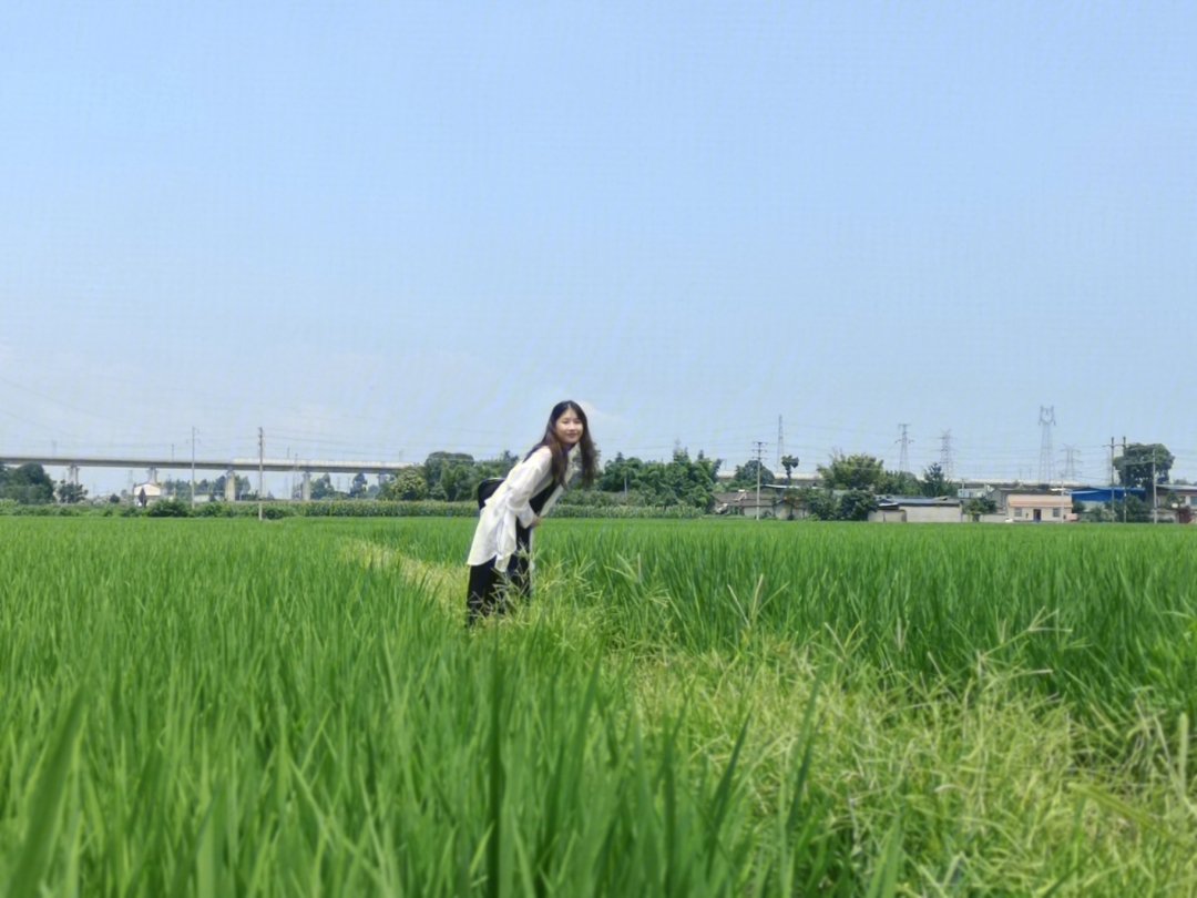 纯情村姑听说直播能赚钱_纯情姑娘别想逃_纯情小村姑