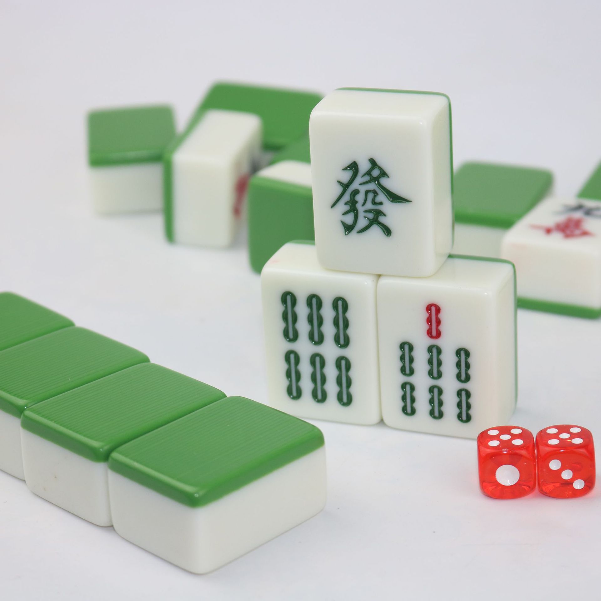 麻将中立直是什么意思_麻将怎么立直_立直麻将规则