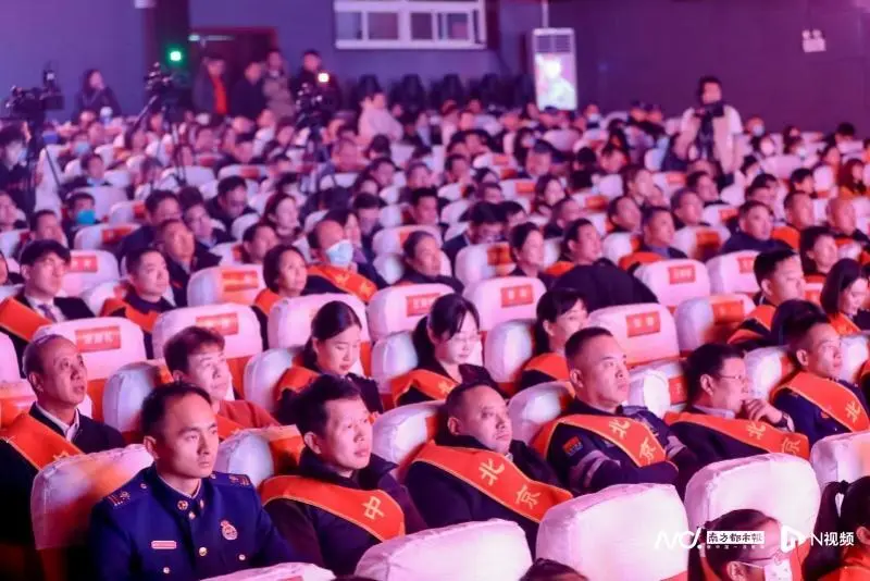 阿甘正传电影国语在线观看_阿甘正传电影国语版免费完整版_阿甘正传国语在线