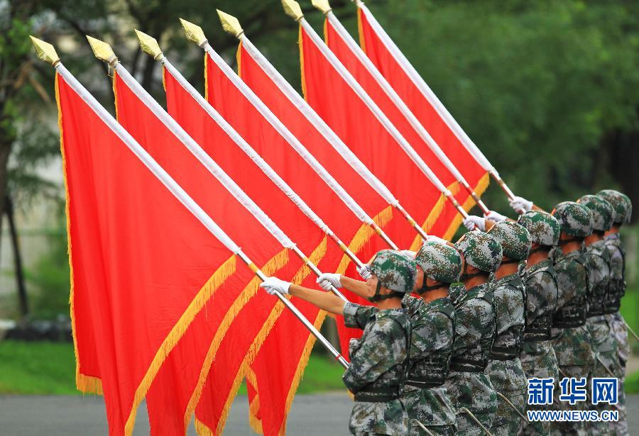 闪电突击队破解版无限钻石下载_闪电突击队官网正版_闪电突击队游戏下载手机版