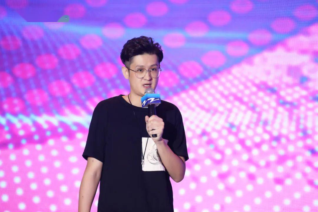 手机蕃漫游戏_双网双待手机欧洲漫游_番剧漫游
