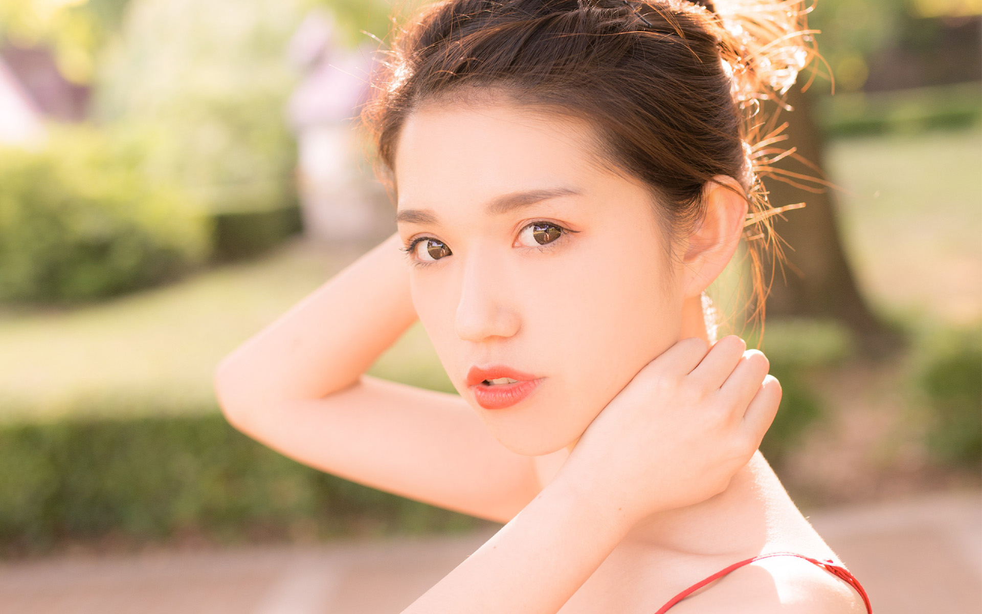 苹果壁纸女神_苹果手机游戏美女人物壁纸_壁纸游戏女角色