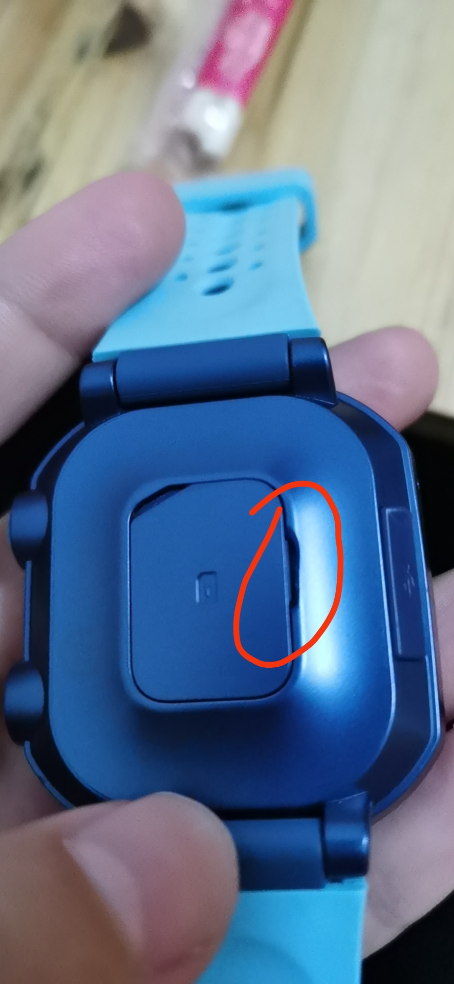 儿童电话手表怎么插卡_儿童手表的电话卡_手表儿童插卡电话卡怎么插