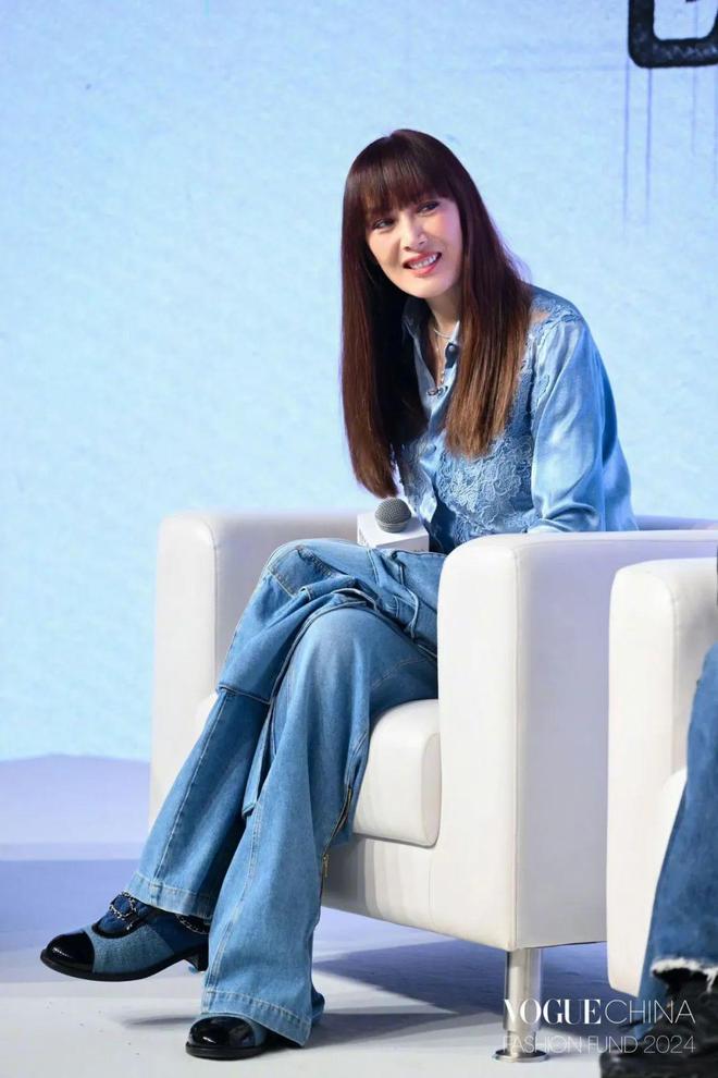 衣服版手机设计游戏有哪些_设计衣服的游戏手机版_衣服版手机设计游戏推荐
