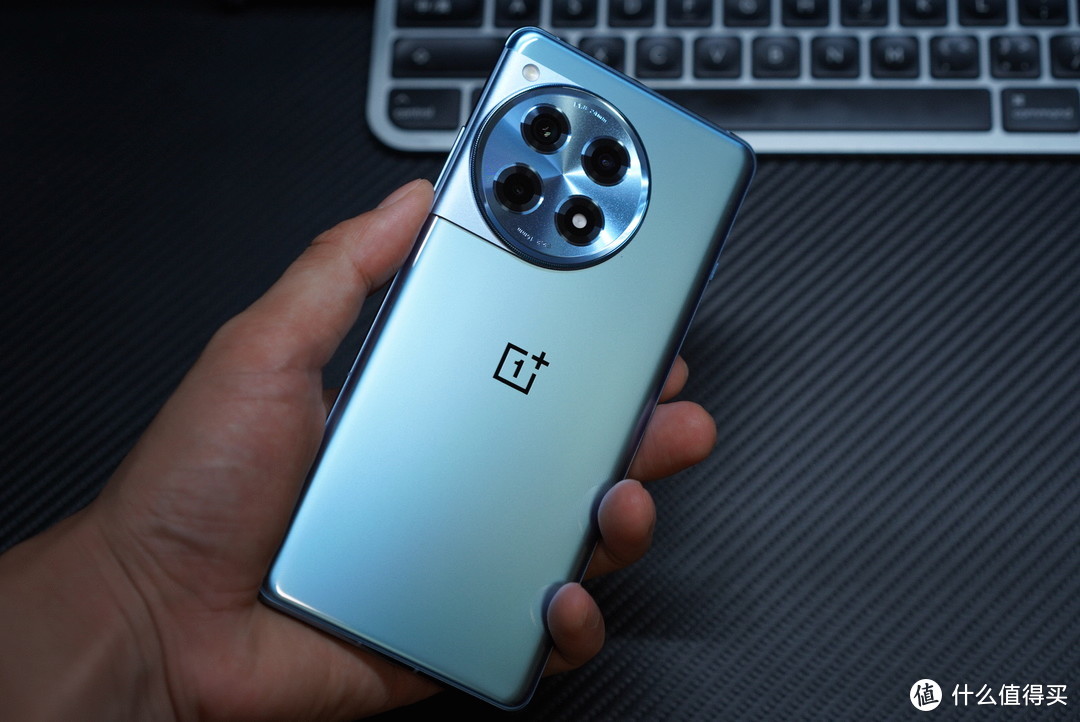 三款玩游戏好的手机-玩游戏必备！华为 Mate、iPhone、OnePlus 手机推荐