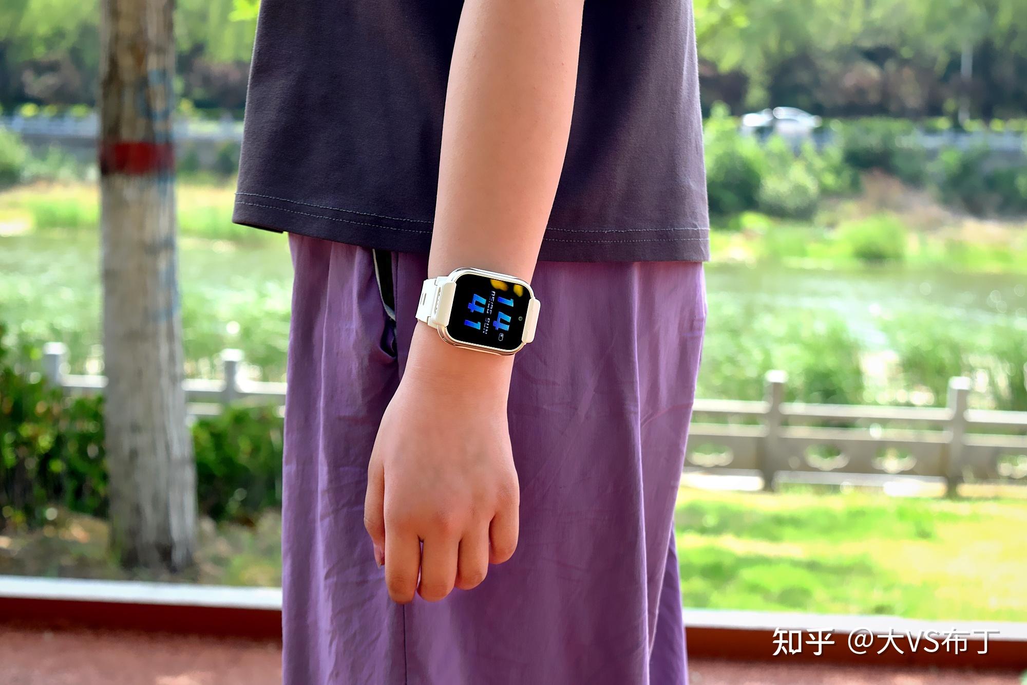 全面屏的手机壳_全面屏手机壳打游戏怎么样_翻盖手机壳玩游戏