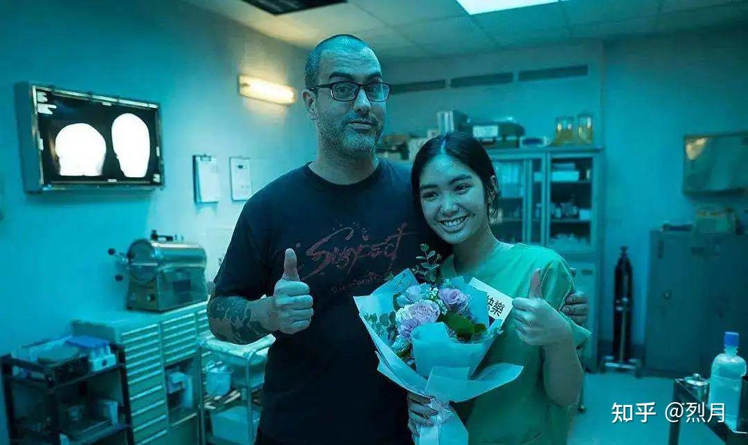 哭悲在线观看完整免费高清原声韩剧-哭悲：情感漩涡中的爱情与无奈，免费高清原声在线观看