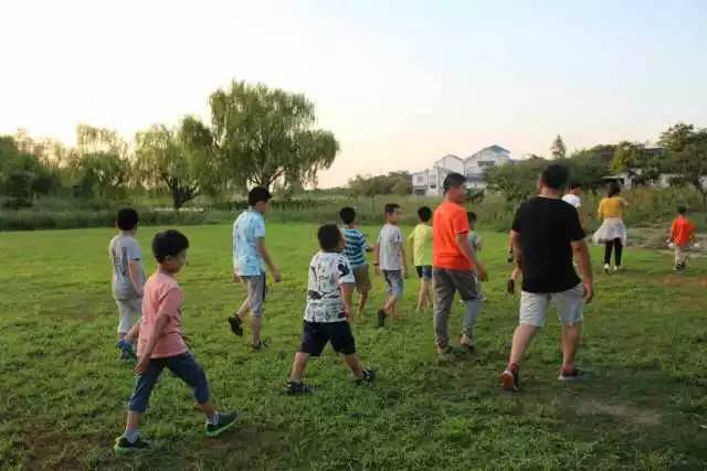 实验囚禁游戏手机游戏下载_囚禁游戏怎么玩_囚禁游戏解说视频
