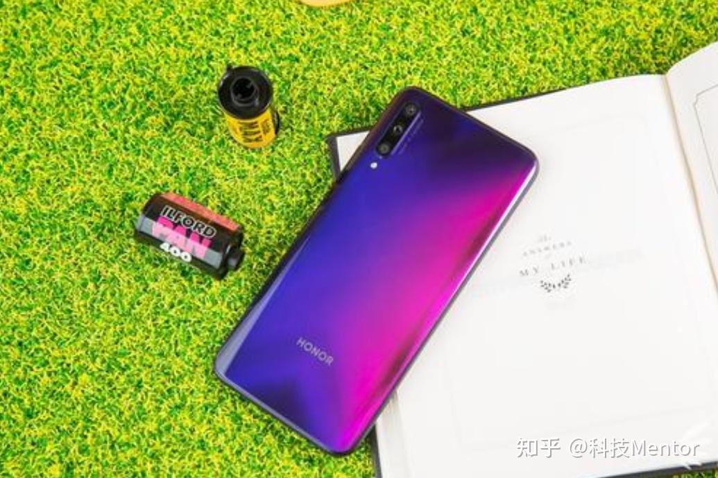 手机游戏性价比_三千五预算游戏手机_划算的游戏手机