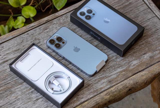 苹果打游戏最好用什么手机-苹果打游戏，iPhone13ProMax 为何是神器？性能、屏幕、体验全解析