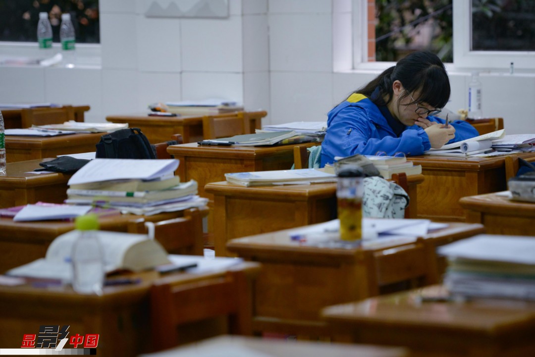 恢复高考的时间为_高考恢复时间是哪一年_高考恢复时间是1977年几月