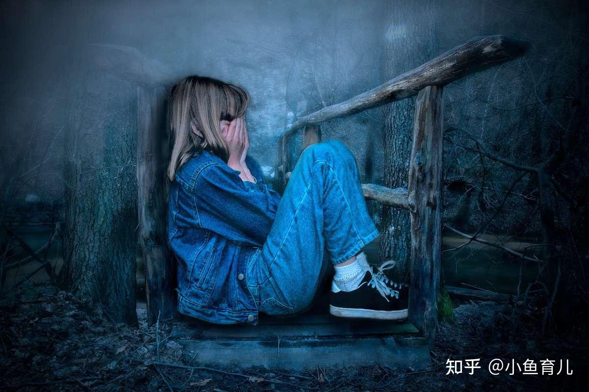 发现女儿用手机玩游戏_女儿玩游戏摔手机好吗知乎_小女孩玩手机游戏