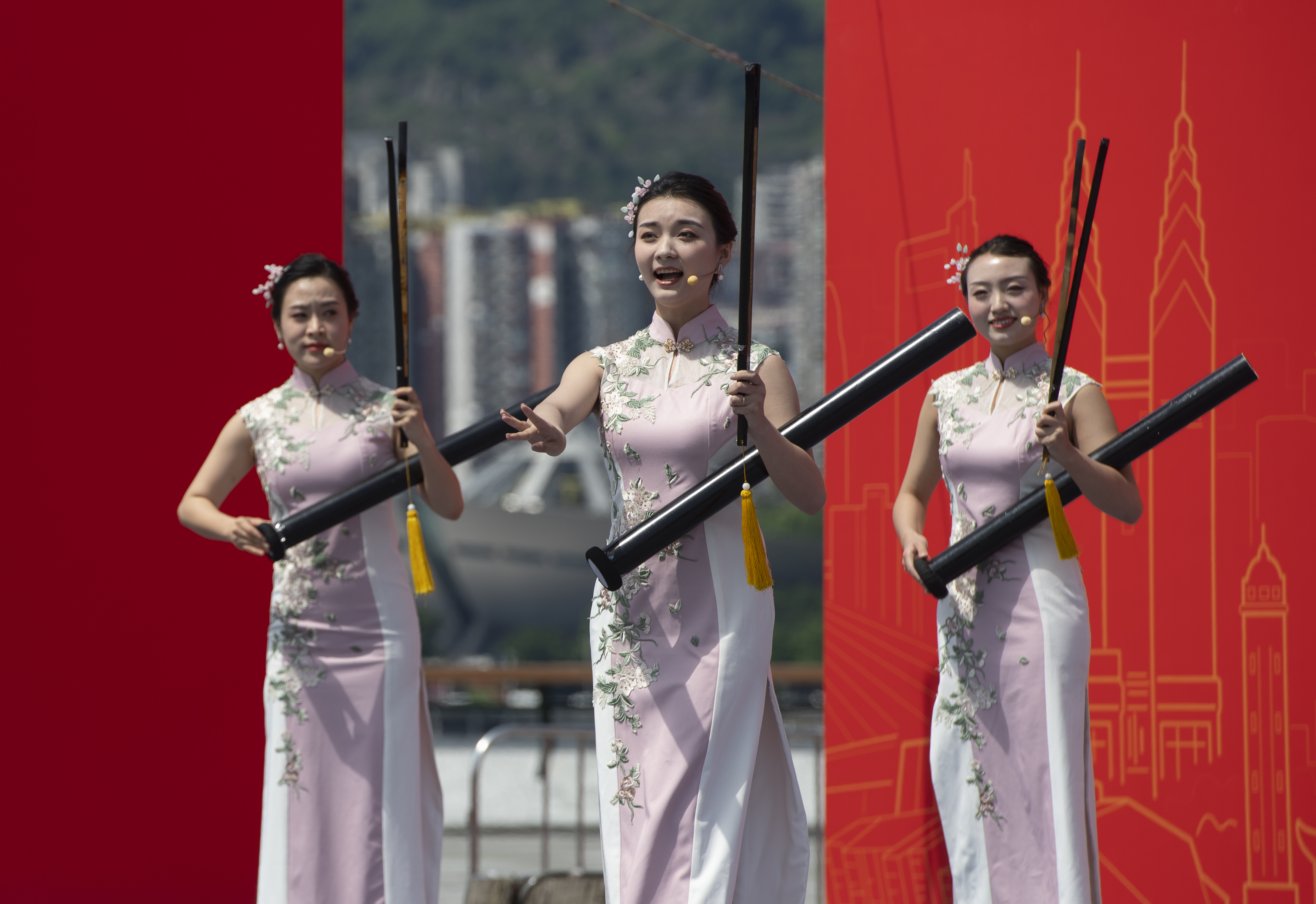 飘逸又有风骨的字体_字体飘逸的书法家_字体飘逸是什么意思