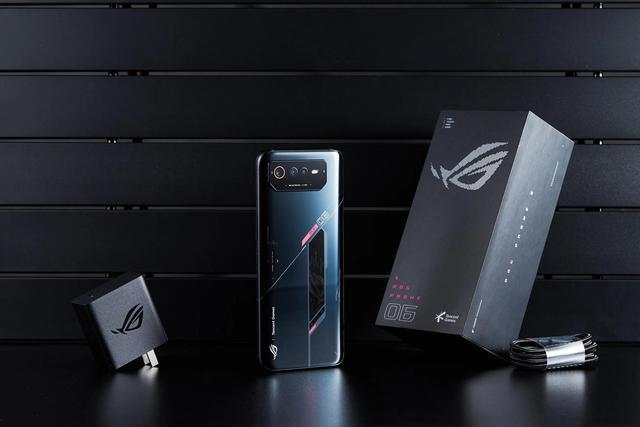 十大游戏手机-游戏手机大揭秘：ROGPhone5、黑鲨 4Pro、红魔 6Pro 谁是你的菜？