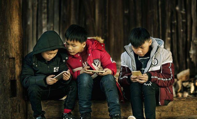 教打手机游戏孩子能学会吗_孩子玩手机游戏怎么教育才好_如何教孩子不打手机游戏