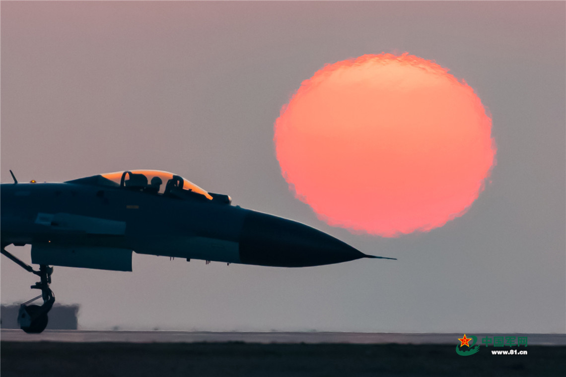 手机空战游戏1945_空战手机游戏ACE_空战手机游戏
