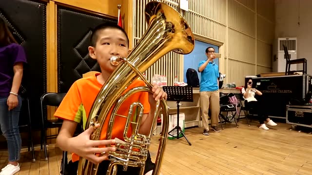 吹响次中音号_吹响次中音号吧_吹响次中音号小说第四卷